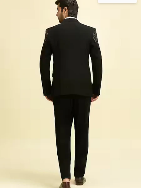 Image of Black Silk Viscose Embroidery  Blazer - 3